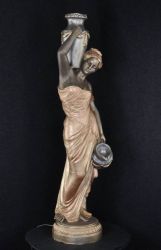 Žena se džbánem II. - 141 cm - antik zlato/měď/cín Zakázková výroba