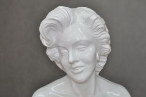 Marylin Monroe 67,5 cm - color 1 - lak Zakázková výroba